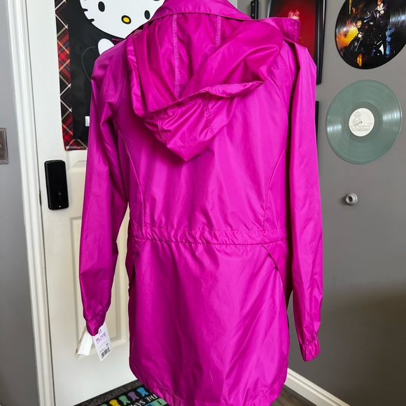 Women’s Magenta windbreaker jacket - Picture 3 of 5